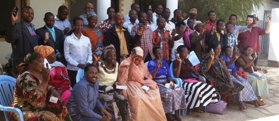 Tanzanian sesame farmers trial new training app on their smartphones