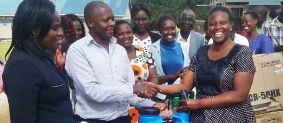 Irrigation systems offer new opportunities to young Kenyan farmers